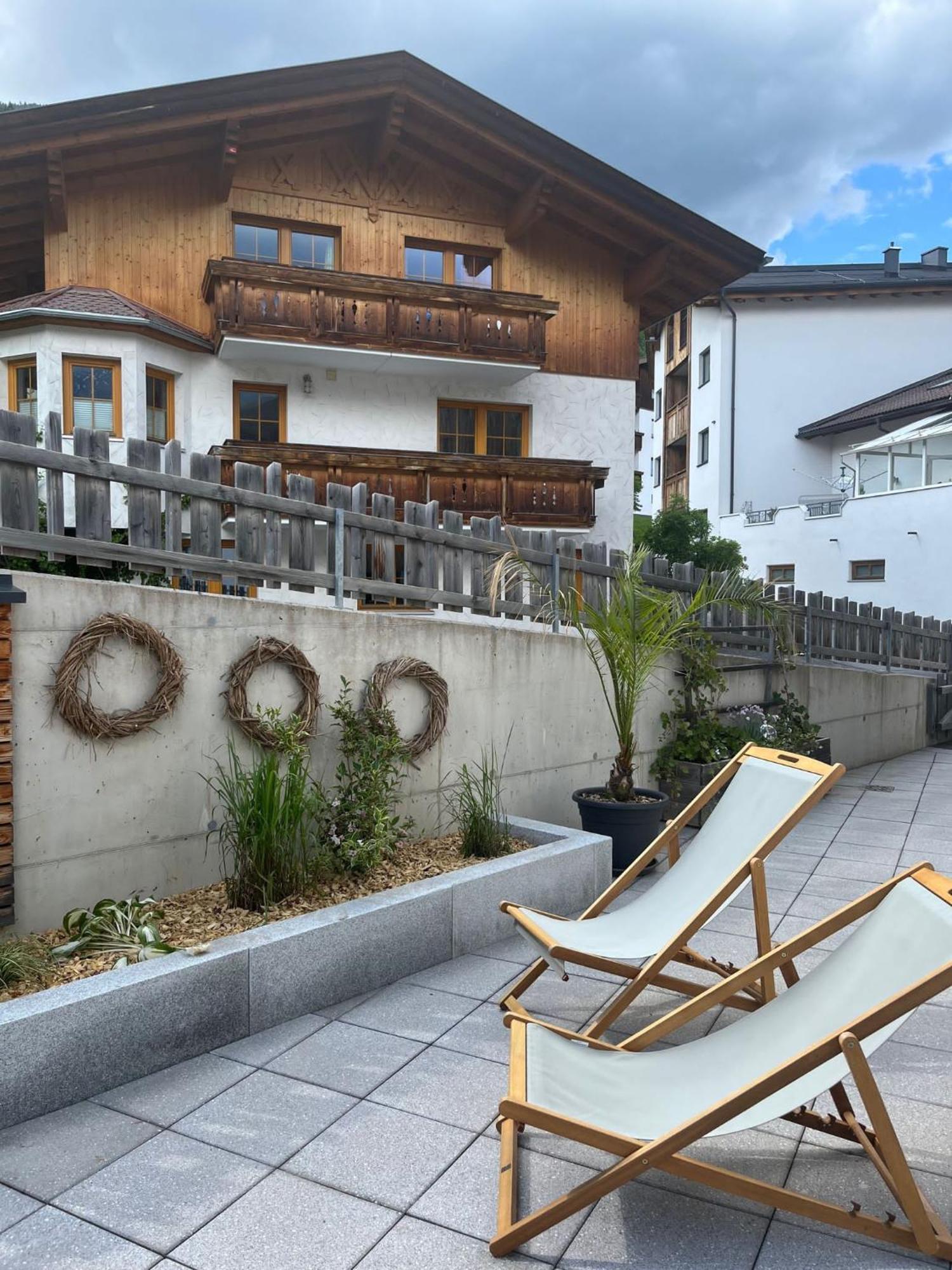 Alpenzeit Villa Ladis Exterior photo