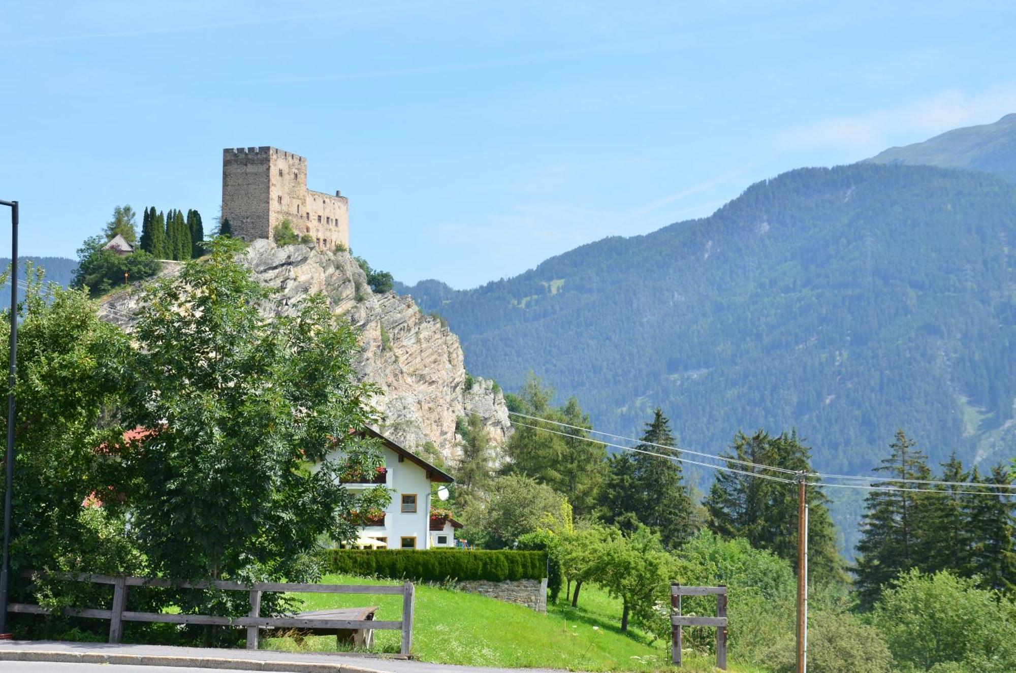 Alpenzeit Villa Ladis Room photo